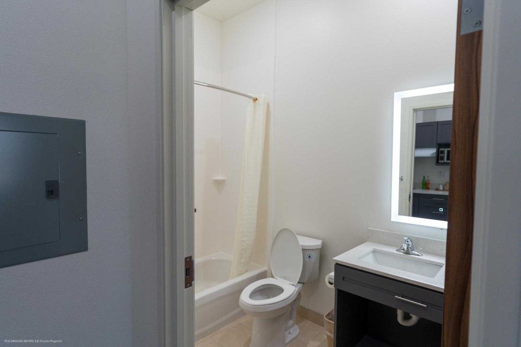 Texas Bungalows Hotel & Hotel Que At Lakeline Austin Сидър Парк Екстериор снимка